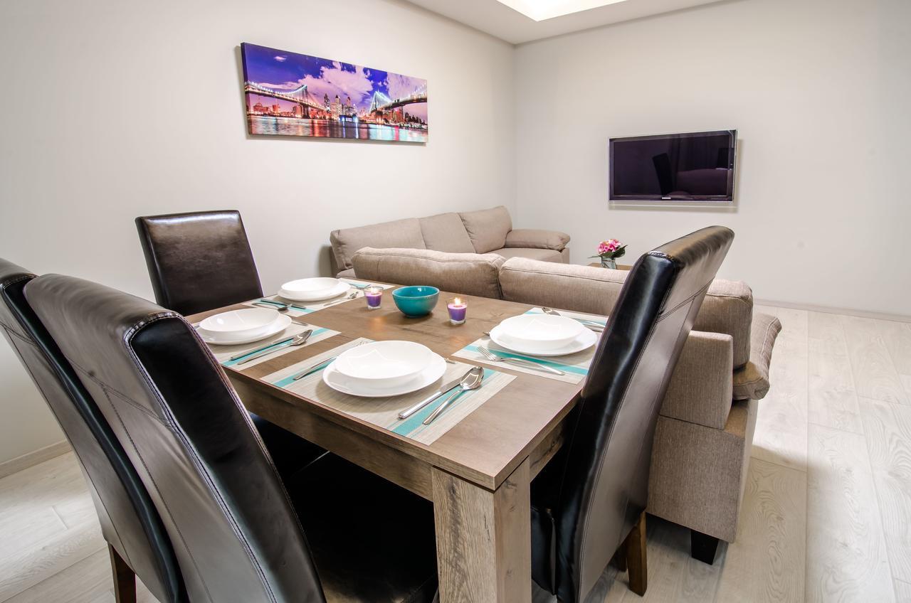 Amazing Apartment In The Center Of Kiev Luaran gambar